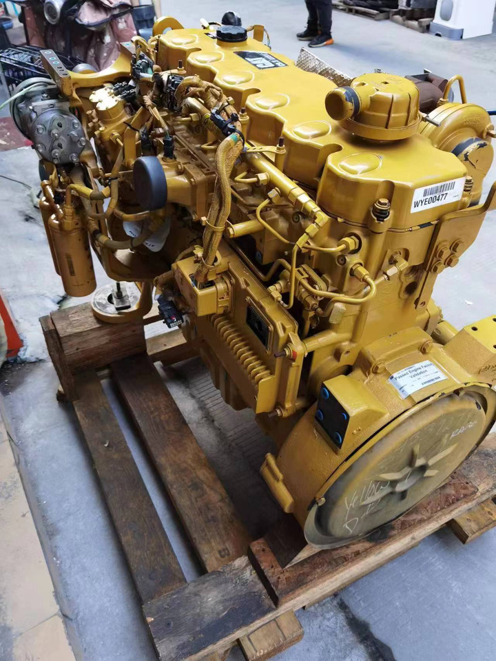 CATERPILLAR C9.3 - Motor - Kotrógép: 4 kép. CATERPILLAR C9.3 - Motor - Kotrógép: 4 kép.