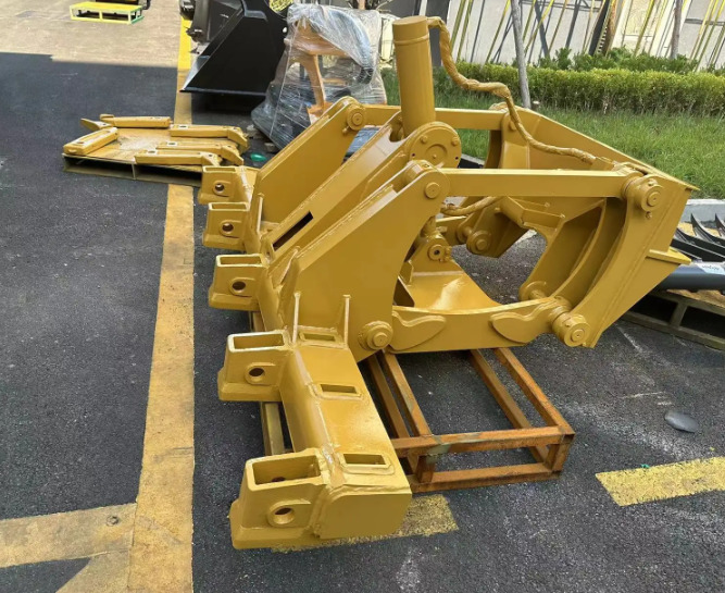 CATERPILLAR - Lazító - Gréder: 5 kép. CATERPILLAR - Lazító - Gréder: 5 kép.