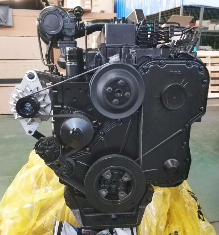 CUMMINS 6CTA8.3 - Motor - Kotrógép: 3 kép. CUMMINS 6CTA8.3 - Motor - Kotrógép: 3 kép.