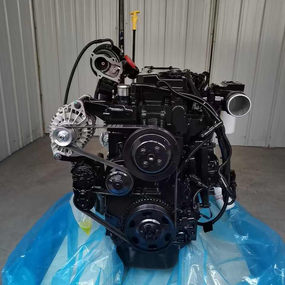 CUMMINS QSB4.5 - Motor - Kotrógép: 4 kép. CUMMINS QSB4.5 - Motor - Kotrógép: 4 kép.