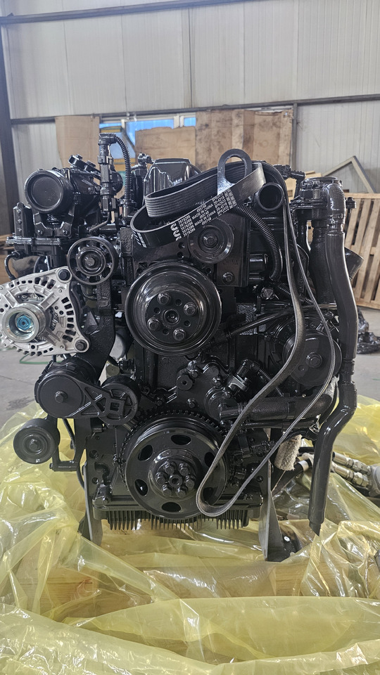 CUMMINS QSF3.8 - Motor - Kotrógép: 4 kép. CUMMINS QSF3.8 - Motor - Kotrógép: 4 kép.