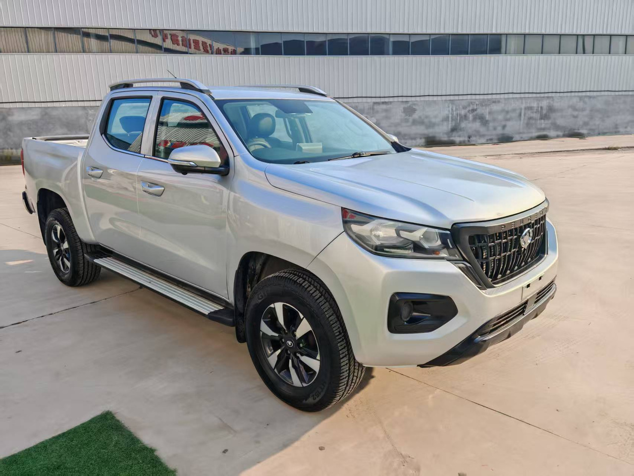 Changan - Pickup, Duplakabinos kisteherautó: 1 kép. Changan - Pickup, Duplakabinos kisteherautó: 1 kép.