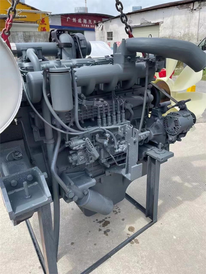 DOOSAN DE12TIS - Motor - Építőipari gépek: 1 kép. DOOSAN DE12TIS - Motor - Építőipari gépek: 1 kép.