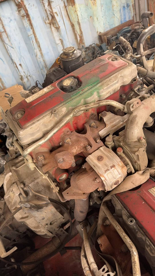 HINO N04C - Motor - Alvaz teherautó: 1 kép. HINO N04C - Motor - Alvaz teherautó: 1 kép.