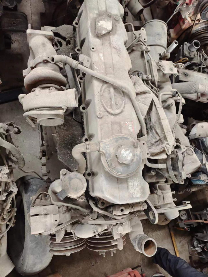 HINO p11c - Motor - Kotrógép: 5 kép. HINO p11c - Motor - Kotrógép: 5 kép.