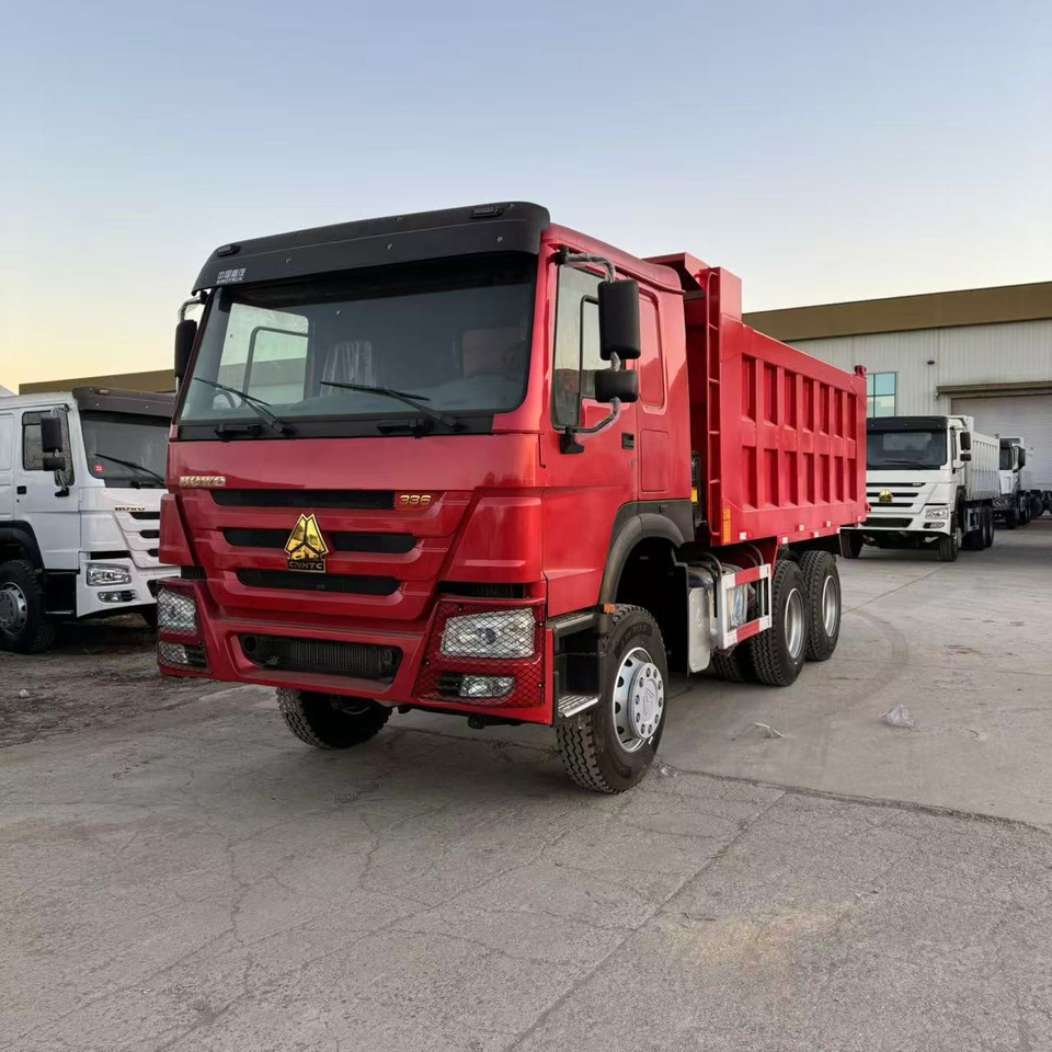 HOWO 371 6*4 - Billenőplatós teherautó: 1 kép. HOWO 371 6*4 - Billenőplatós teherautó: 1 kép.