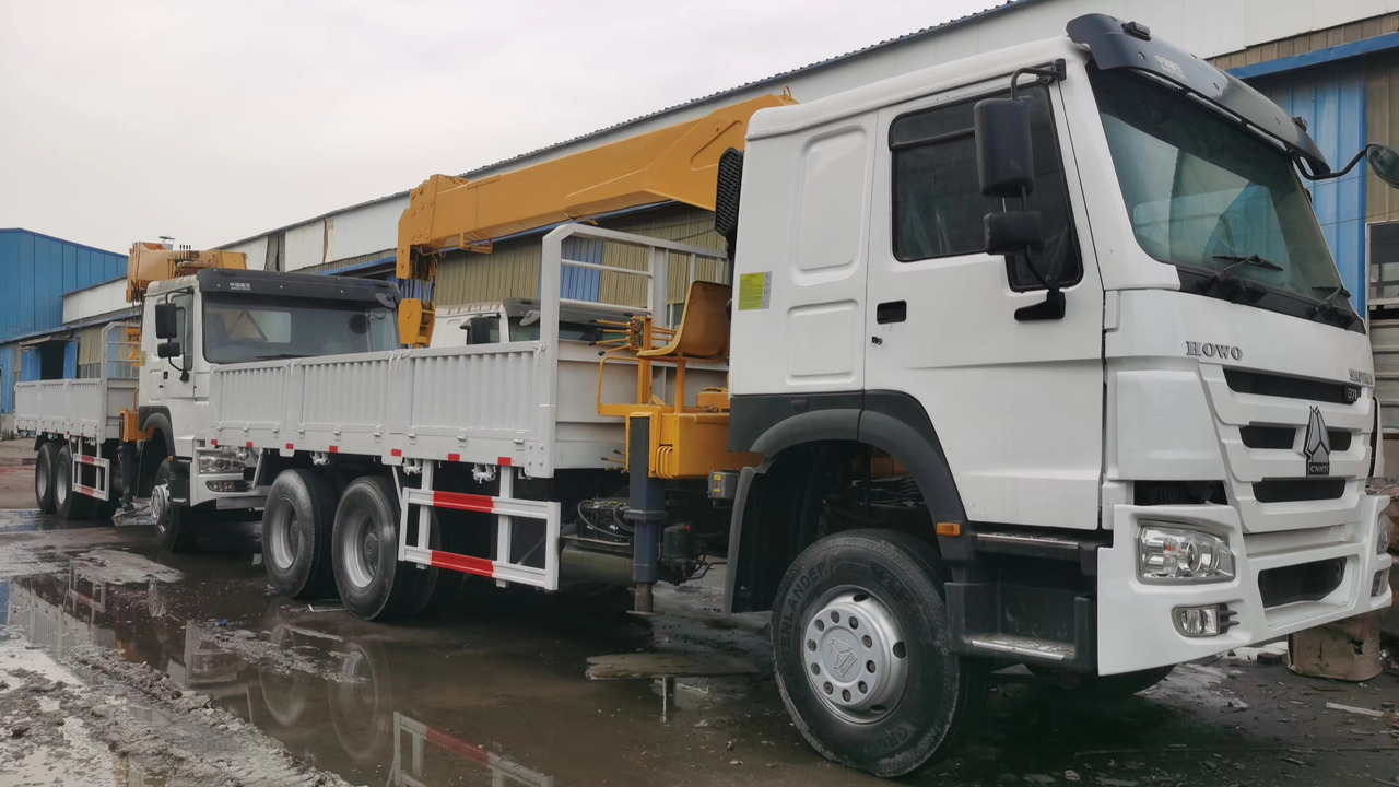 HOWO 371 - Darus autó: 4 kép. HOWO 371 - Darus autó: 4 kép.