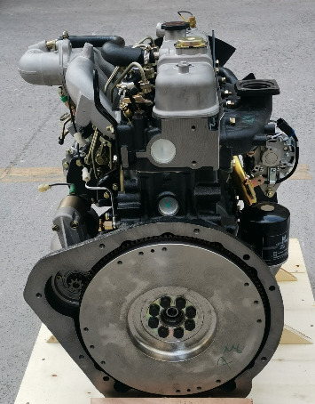 ISUZU 4JB1 - Motor - Kotrógép: 3 kép. ISUZU 4JB1 - Motor - Kotrógép: 3 kép.