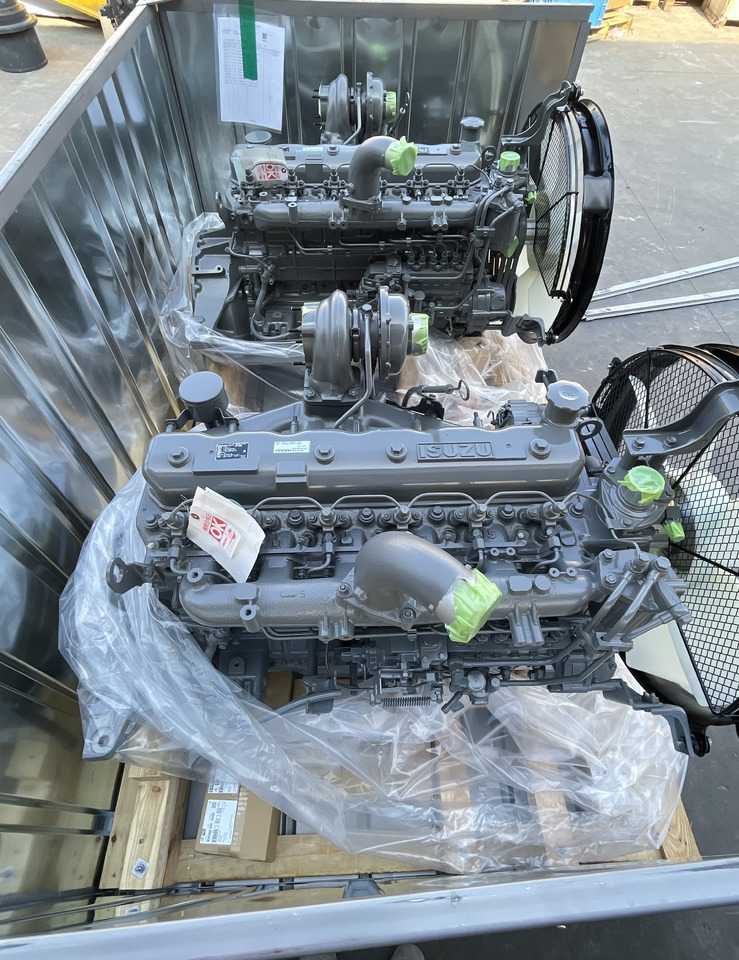 ISUZU 6BG1 - Motor - Kotrógép: 1 kép. ISUZU 6BG1 - Motor - Kotrógép: 1 kép.