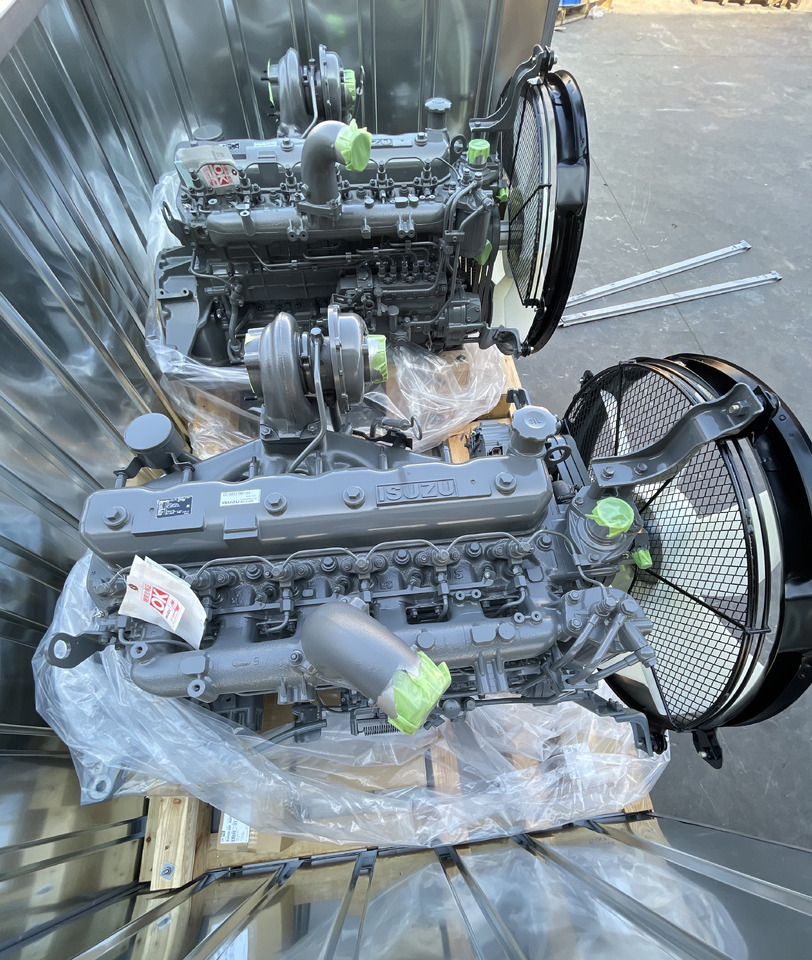 ISUZU 6BG1 - Motor - Kotrógép: 5 kép. ISUZU 6BG1 - Motor - Kotrógép: 5 kép.