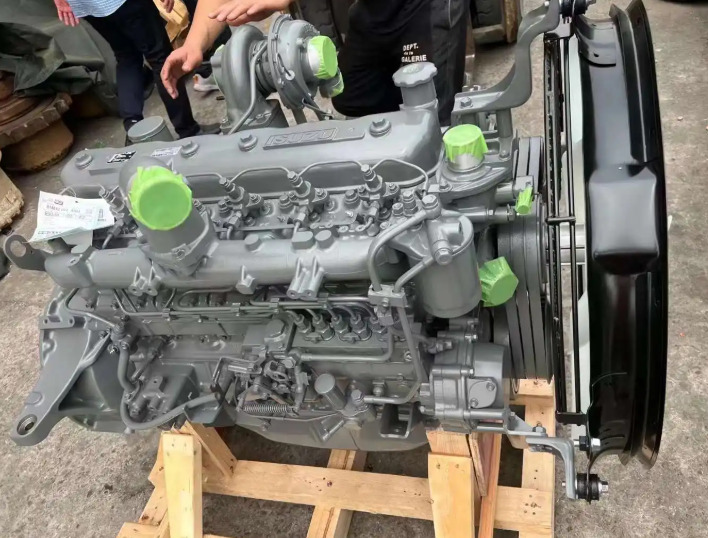 ISUZU 6BG1 - Motor: 1 kép. ISUZU 6BG1 - Motor: 1 kép.