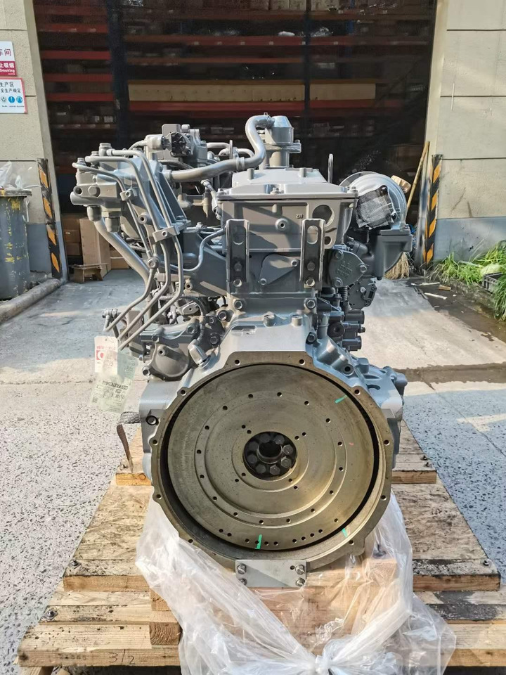 ISUZU 6UZ1 - Motor - Kotrógép: 5 kép. ISUZU 6UZ1 - Motor - Kotrógép: 5 kép.