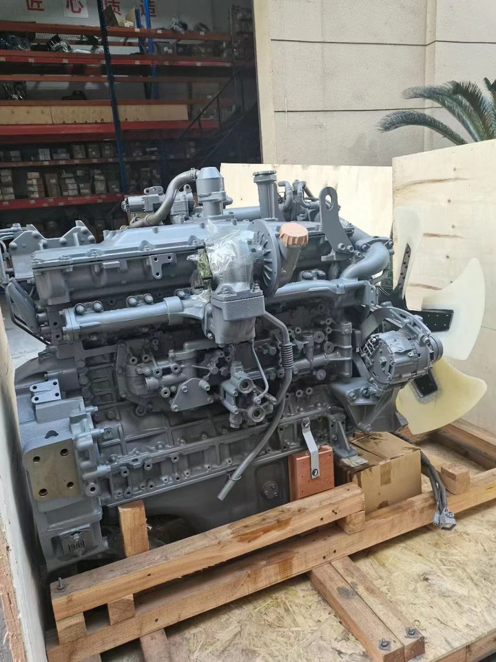 ISUZU 6UZ1 - Motor - Kotrógép: 4 kép. ISUZU 6UZ1 - Motor - Kotrógép: 4 kép.