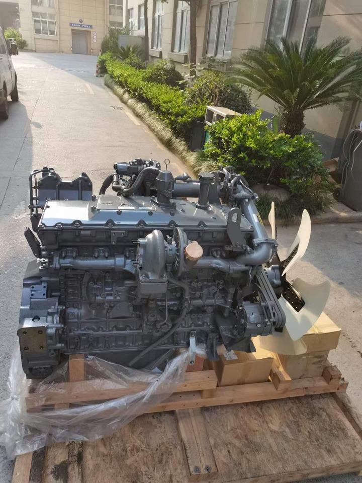 ISUZU 6UZ1 - Motor - Kotrógép: 2 kép. ISUZU 6UZ1 - Motor - Kotrógép: 2 kép.
