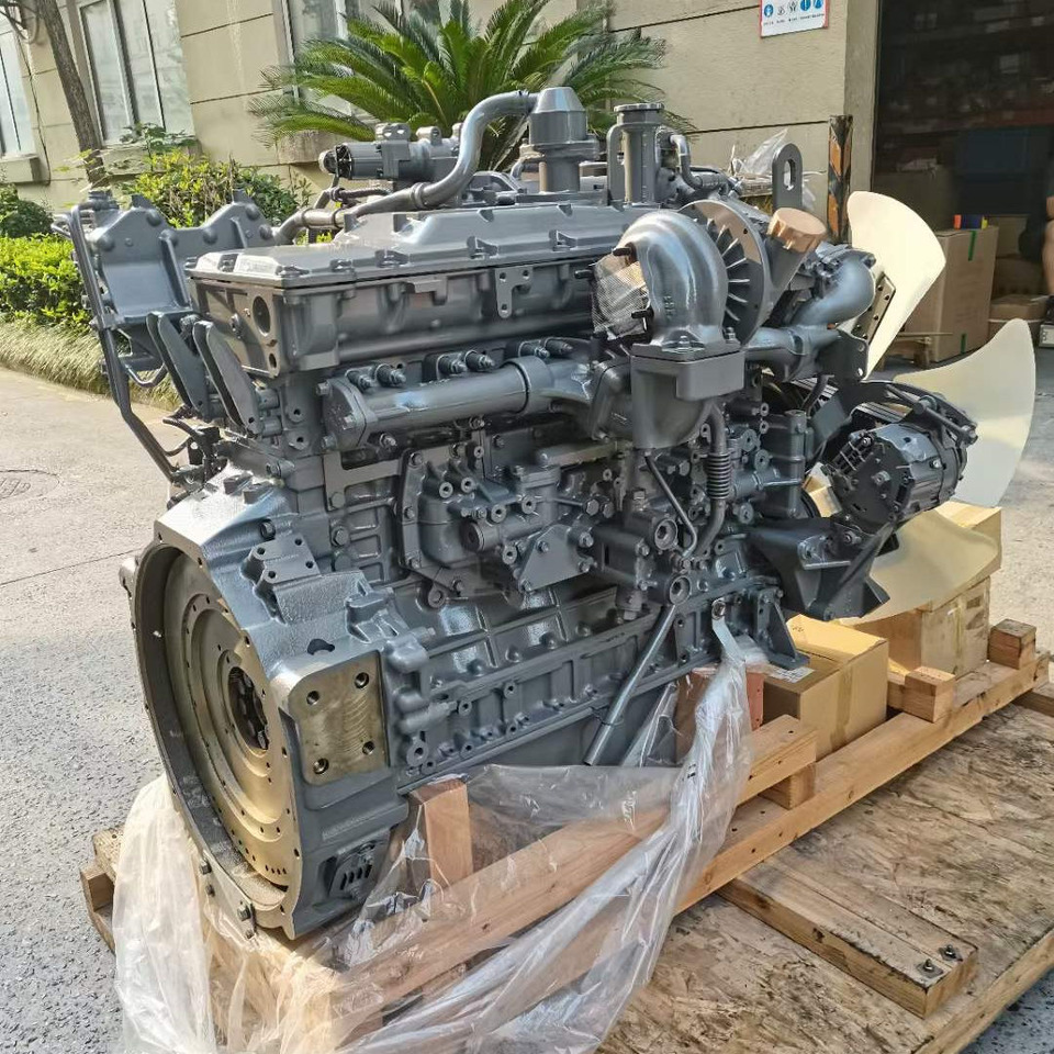 ISUZU 6UZ1 - Motor - Kotrógép: 4 kép. ISUZU 6UZ1 - Motor - Kotrógép: 4 kép.