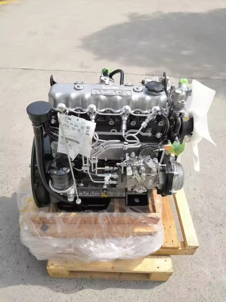 ISUZU C240 - Motor - Villás targonca: 2 kép. ISUZU C240 - Motor - Villás targonca: 2 kép.