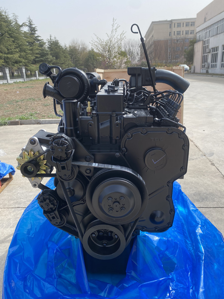 KOMATSU 6D114E-3 - Motor - Kotrógép: 4 kép. KOMATSU 6D114E-3 - Motor - Kotrógép: 4 kép.