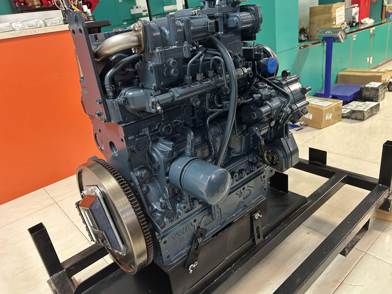KUBOTA V3800 - Motor - Kotrógép: 4 kép. KUBOTA V3800 - Motor - Kotrógép: 4 kép.