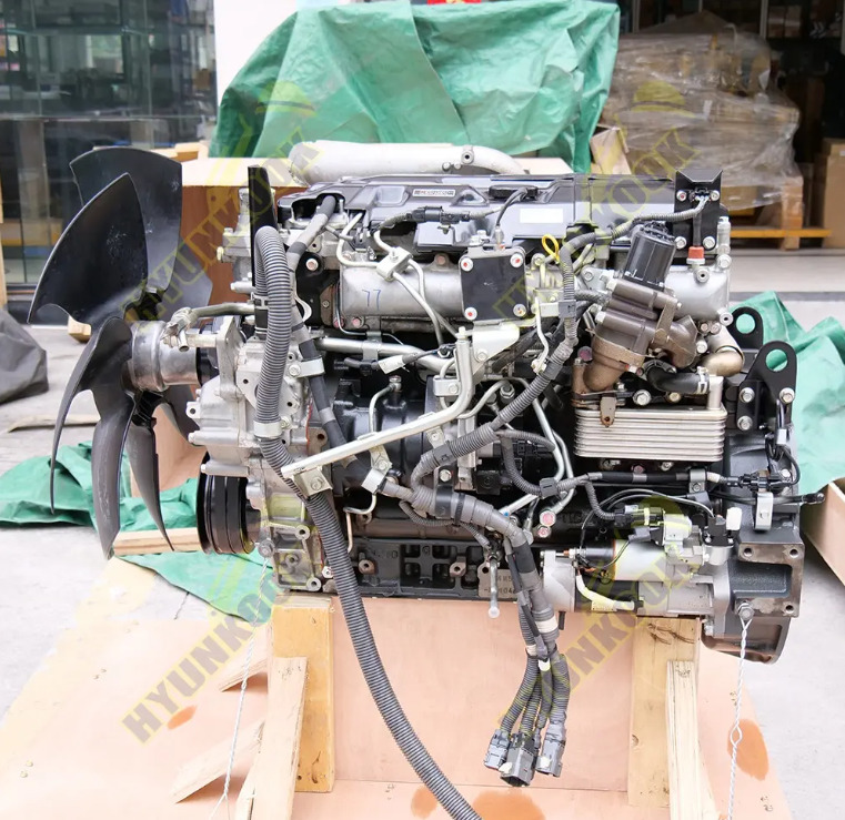 MITSUBISHI 4M50 - Motor - Kotrógép: 2 kép. MITSUBISHI 4M50 - Motor - Kotrógép: 2 kép.