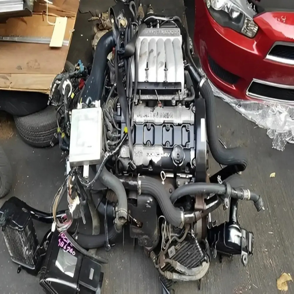 MITSUBISHI 6D16 - Motor - Ponyvás teherautó: 2 kép. MITSUBISHI 6D16 - Motor - Ponyvás teherautó: 2 kép.