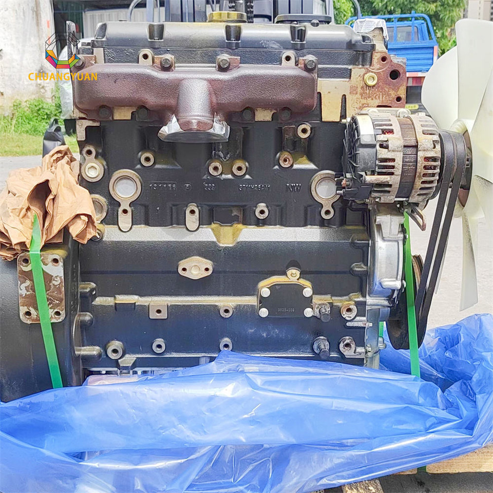 PERKINS 1104C-44T - Motor - Kotrógép: 1 kép. PERKINS 1104C-44T - Motor - Kotrógép: 1 kép.
