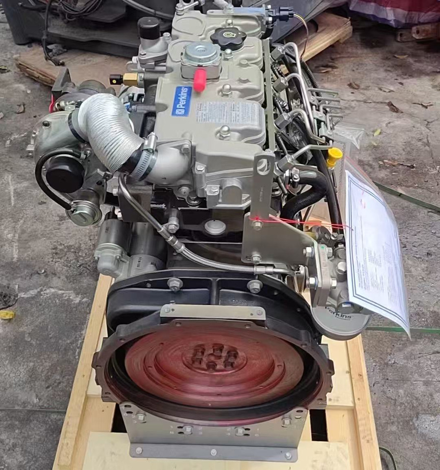 PERKINS 1104D-22T - Motor - Kotrógép: 1 kép. PERKINS 1104D-22T - Motor - Kotrógép: 1 kép.