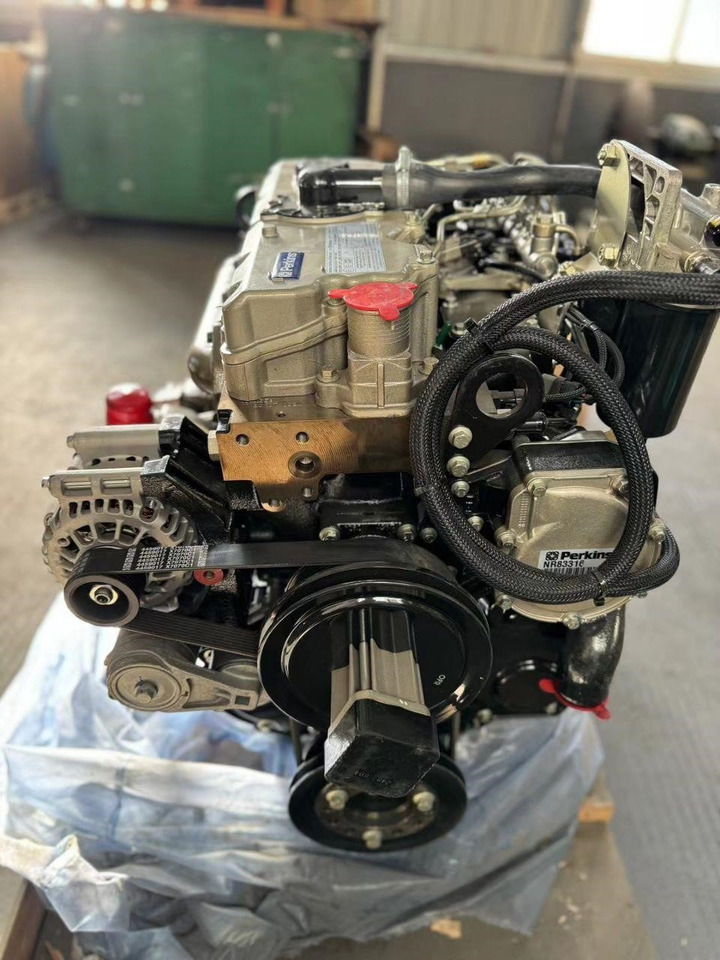 PERKINS 1104D-44TA - Motor - Kotrógép: 4 kép. PERKINS 1104D-44TA - Motor - Kotrógép: 4 kép.
