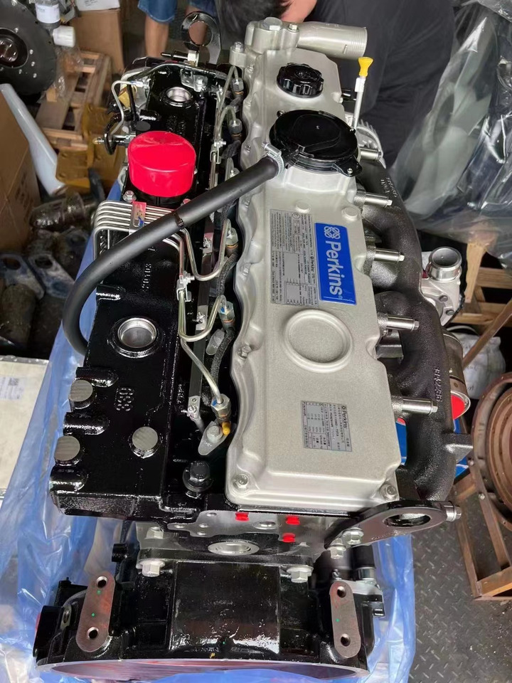 PERKINS C7.1 - Motor - Kotrógép: 2 kép. PERKINS C7.1 - Motor - Kotrógép: 2 kép.