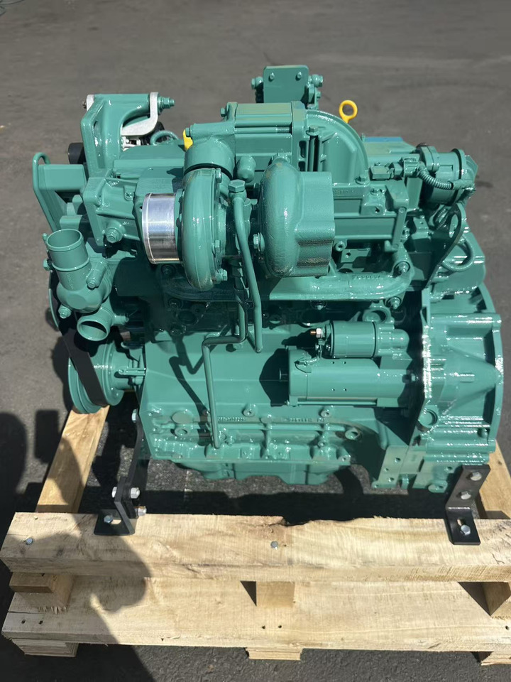 VOLVO D4D - Motor - Kotrógép: 3 kép. VOLVO D4D - Motor - Kotrógép: 3 kép.