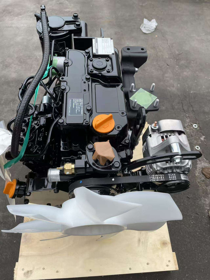 YANMAR 3TNV76 - Motor - Kotrógép: 4 kép. YANMAR 3TNV76 - Motor - Kotrógép: 4 kép.