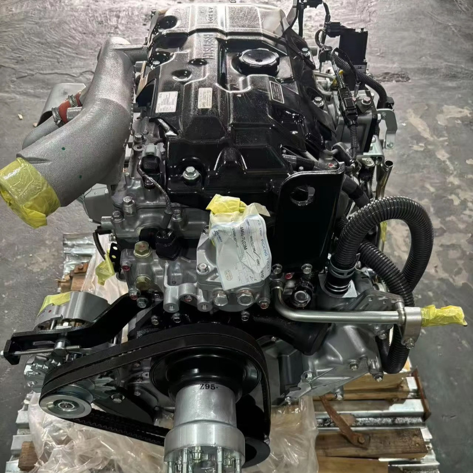 YANMAR 4M50 - Motor - Kotrógép: 5 kép. YANMAR 4M50 - Motor - Kotrógép: 5 kép.