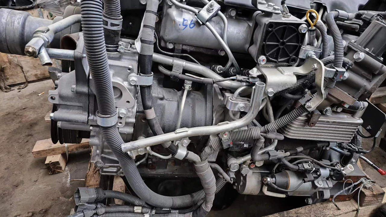 YANMAR 4M50 - Motor - Kotrógép: 4 kép. YANMAR 4M50 - Motor - Kotrógép: 4 kép.