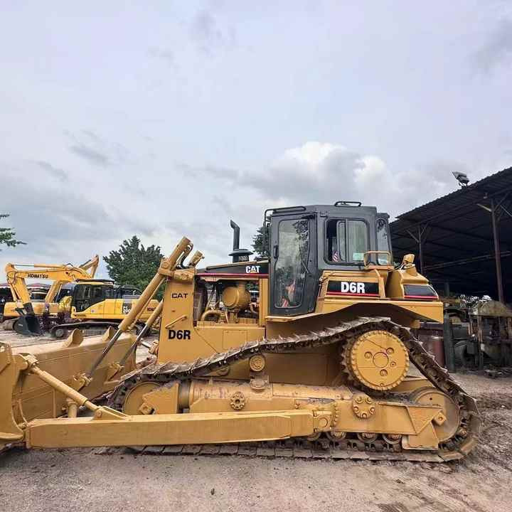 100% Original Caterpillar D6r Bulldozer with Cabin on Sale Used Original Japan Brand Catd6r Crawler Bulldozer High Performance - Buldózer: 2 kép. 100% Original Caterpillar D6r Bulldozer with Cabin on Sale Used Original Japan Brand Catd6r Crawler Bulldozer High Performance - Buldózer: 2 kép.