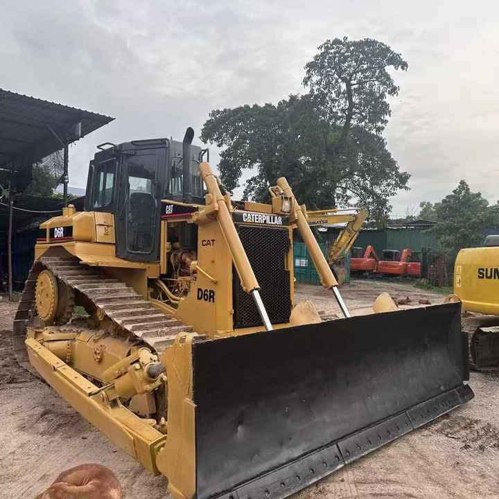 100% Original Caterpillar D6r Bulldozer with Cabin on Sale Used Original Japan Brand Catd6r Crawler Bulldozer High Performance - Buldózer: 4 kép. 100% Original Caterpillar D6r Bulldozer with Cabin on Sale Used Original Japan Brand Catd6r Crawler Bulldozer High Performance - Buldózer: 4 kép.