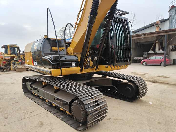 95% New Well Maintained Low Working Hours Used Excavator CAT320D CAT320d Used Excavator for Sale at the Lowest Price - Lánctalpas kotró: 3 kép. 95% New Well Maintained Low Working Hours Used Excavator CAT320D CAT320d Used Excavator for Sale at the Lowest Price - Lánctalpas kotró: 3 kép.