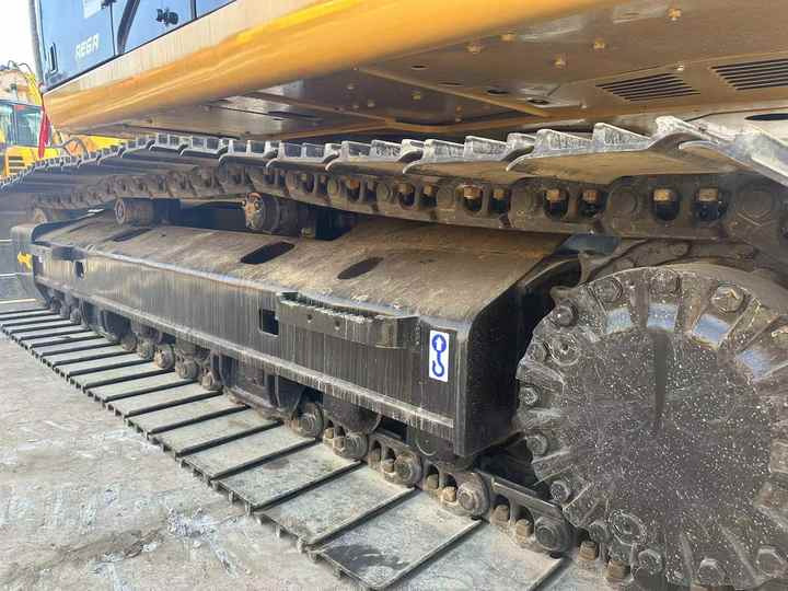 95% New Well Maintained Low Working Hours Used Excavator CAT320D CAT320d Used Excavator for Sale at the Lowest Price - Lánctalpas kotró: 4 kép. 95% New Well Maintained Low Working Hours Used Excavator CAT320D CAT320d Used Excavator for Sale at the Lowest Price - Lánctalpas kotró: 4 kép.