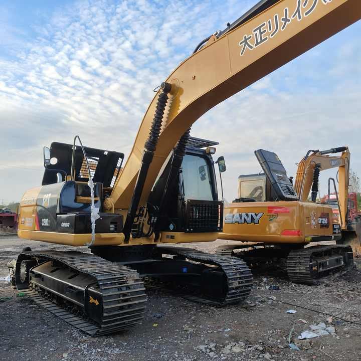 95% New Well Maintained Low Working Hours Used Excavator CAT320D CAT320d Used Excavator for Sale at the Lowest Price - Lánctalpas kotró: 2 kép. 95% New Well Maintained Low Working Hours Used Excavator CAT320D CAT320d Used Excavator for Sale at the Lowest Price - Lánctalpas kotró: 2 kép.