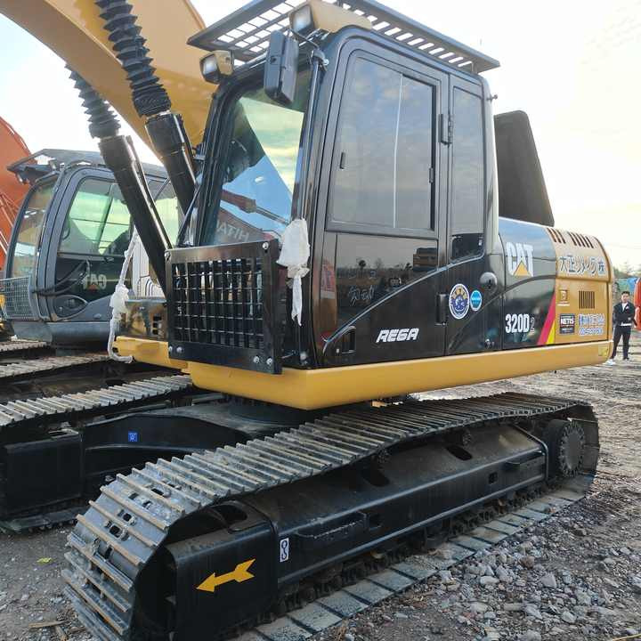 95% New Well Maintained Low Working Hours Used Excavator CAT320D CAT320d Used Excavator for Sale at the Lowest Price - Lánctalpas kotró: 1 kép. 95% New Well Maintained Low Working Hours Used Excavator CAT320D CAT320d Used Excavator for Sale at the Lowest Price - Lánctalpas kotró: 1 kép.