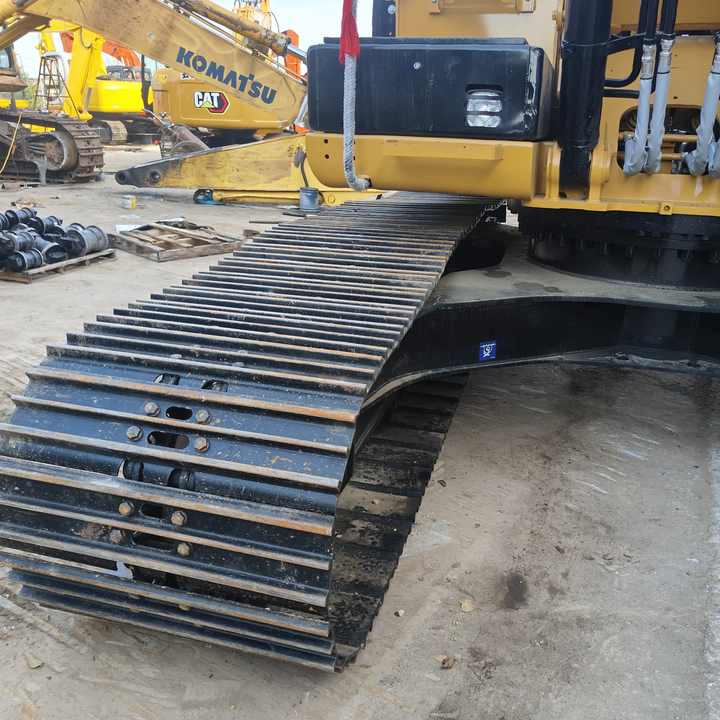 95% New Well Maintained Low Working Hours Used Excavator CAT320D CAT320d Used Excavator for Sale at the Lowest Price - Lánctalpas kotró: 4 kép. 95% New Well Maintained Low Working Hours Used Excavator CAT320D CAT320d Used Excavator for Sale at the Lowest Price - Lánctalpas kotró: 4 kép.