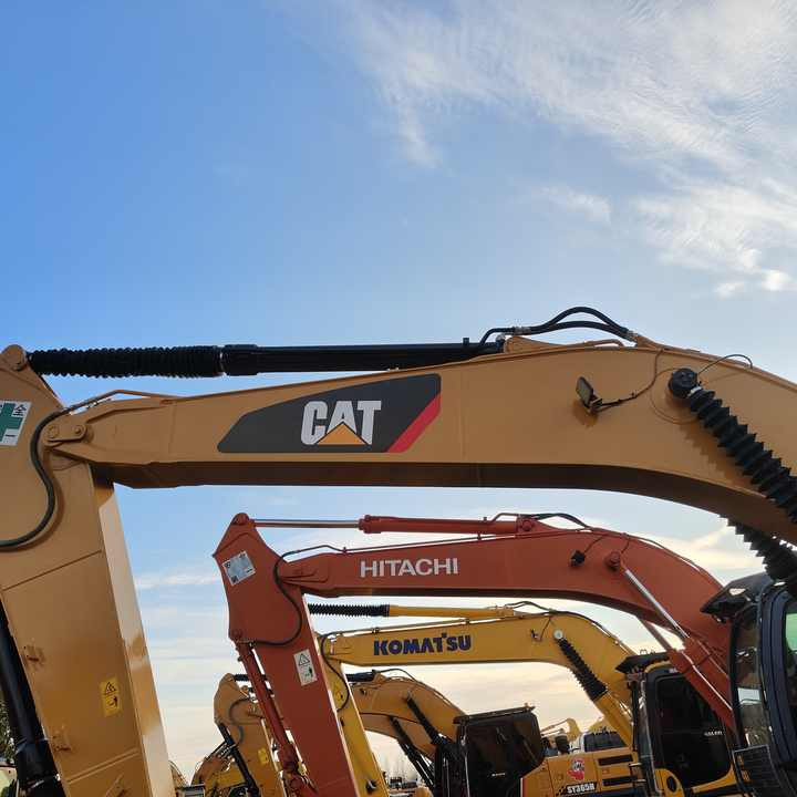 95% New Well Maintained Low Working Hours Used Excavator CAT320D CAT320d Used Excavator for Sale at the Lowest Price - Lánctalpas kotró: 3 kép. 95% New Well Maintained Low Working Hours Used Excavator CAT320D CAT320d Used Excavator for Sale at the Lowest Price - Lánctalpas kotró: 3 kép.