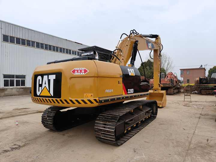 95% New Well Maintained Low Working Hours Used Excavator CAT320D CAT320d Used Excavator for Sale at the Lowest Price - Lánctalpas kotró: 2 kép. 95% New Well Maintained Low Working Hours Used Excavator CAT320D CAT320d Used Excavator for Sale at the Lowest Price - Lánctalpas kotró: 2 kép.