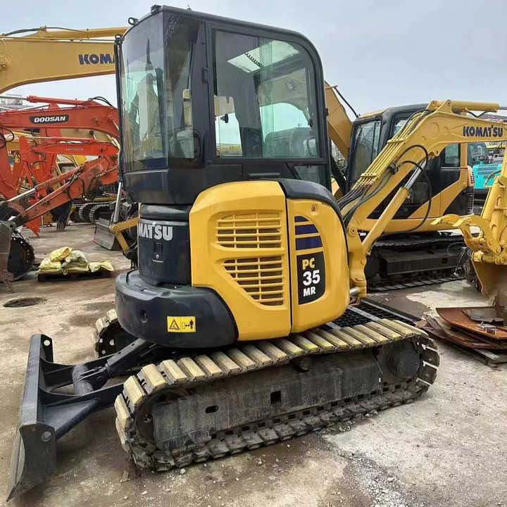 Best Quality Komatsu PC35mr Used Mini Excavator Earth-moving Machinery in Good Performance - Lánctalpas kotró: 1 kép. Best Quality Komatsu PC35mr Used Mini Excavator Earth-moving Machinery in Good Performance - Lánctalpas kotró: 1 kép.