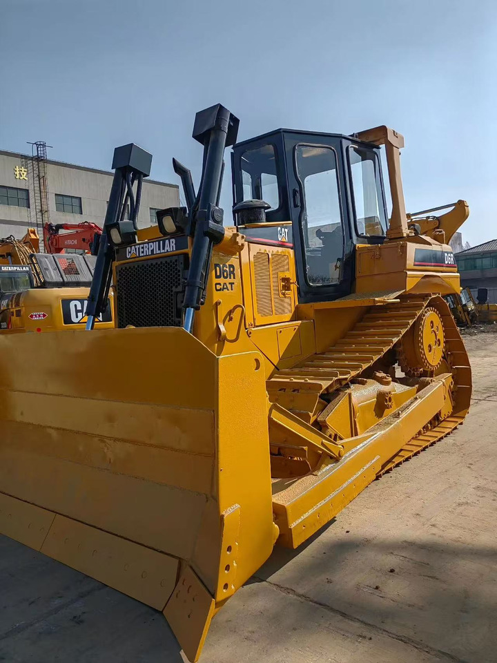 CAT Used Bulldozer D6R High Quality - Buldózer: 5 kép. CAT Used Bulldozer D6R High Quality - Buldózer: 5 kép.
