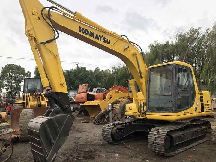 Cheap Used Komatsu PC120-6 Crawler Excavator with High Efficiency Used Heavy Machinery Komatsu P120-6 Digger Cheap for Sale - Lánctalpas kotró: 2 kép. Cheap Used Komatsu PC120-6 Crawler Excavator with High Efficiency Used Heavy Machinery Komatsu P120-6 Digger Cheap for Sale - Lánctalpas kotró: 2 kép.