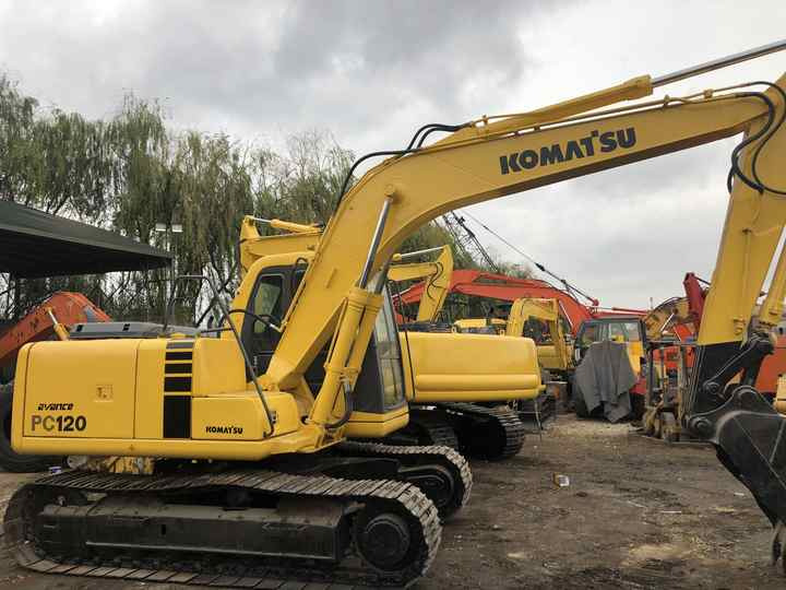 Cheap Used Komatsu PC120-6 Crawler Excavator with High Efficiency Used Heavy Machinery Komatsu P120-6 Digger Cheap for Sale - Lánctalpas kotró: 5 kép. Cheap Used Komatsu PC120-6 Crawler Excavator with High Efficiency Used Heavy Machinery Komatsu P120-6 Digger Cheap for Sale - Lánctalpas kotró: 5 kép.