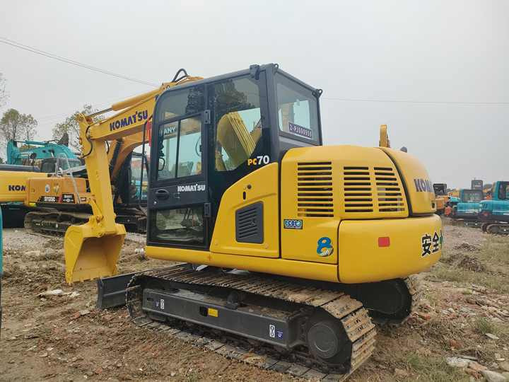 Cheap Used Komatsu PC70-8 Crawler Excavator with High Efficiency Used Heavy Machinery Komatsu PC70-8 Digger Cheap for Sale - Lánctalpas kotró: 4 kép. Cheap Used Komatsu PC70-8 Crawler Excavator with High Efficiency Used Heavy Machinery Komatsu PC70-8 Digger Cheap for Sale - Lánctalpas kotró: 4 kép.