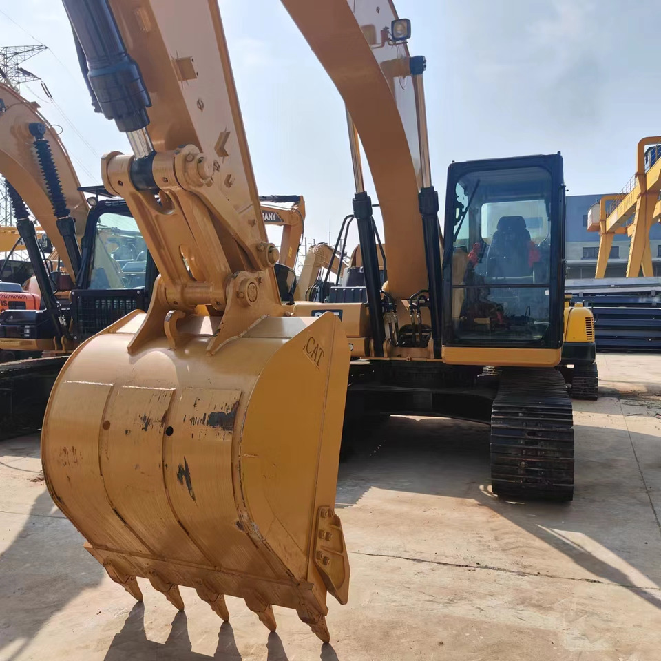 CATERPILLAR Used CAT 320GC Excavator for Sale - Építőipari gépek: 1 kép. CATERPILLAR Used CAT 320GC Excavator for Sale - Építőipari gépek: 1 kép.