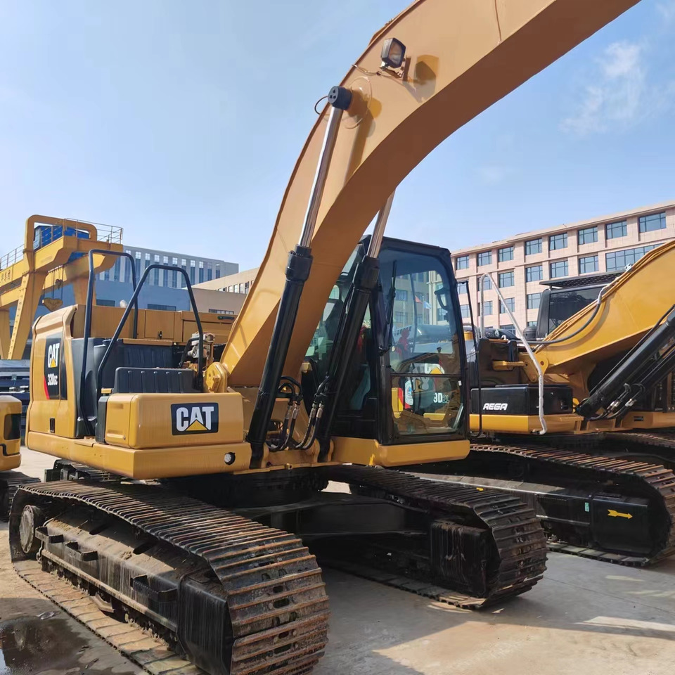 CATERPILLAR Used CAT 320GC Excavator for Sale - Építőipari gépek: 3 kép. CATERPILLAR Used CAT 320GC Excavator for Sale - Építőipari gépek: 3 kép.
