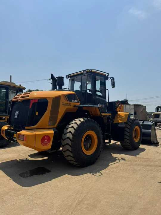 Famous Chinese Brand Second Hand LiuGong Front LoaderConstruction Machinery Used LiuGong 956H Wheel Loader Hot Selling - Gumikerekes homlokrakodó: 4 kép. Famous Chinese Brand Second Hand LiuGong Front LoaderConstruction Machinery Used LiuGong 956H Wheel Loader Hot Selling - Gumikerekes homlokrakodó: 4 kép.