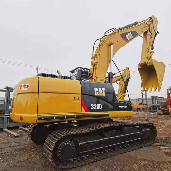 Good Condition Used Caterpillar Excavator Cat320d Hydraulic Crawler Excavator 320D - Kotrógép: 4 kép. Good Condition Used Caterpillar Excavator Cat320d Hydraulic Crawler Excavator 320D - Kotrógép: 4 kép.